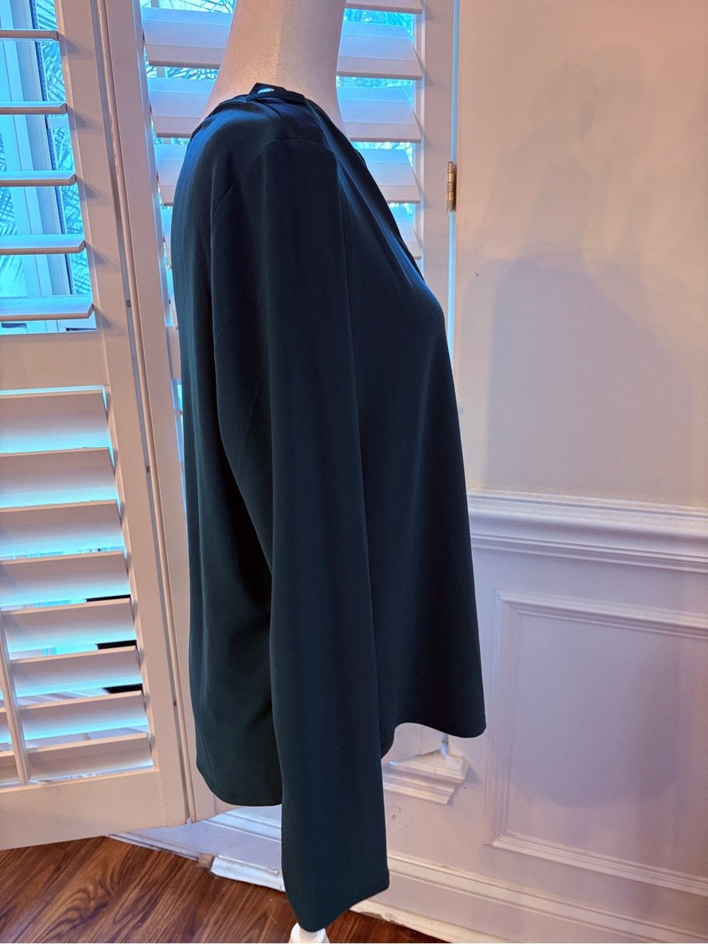 White House Black Market Teal Green Button-Front V-Neck Blouse - Picture 7 of 10